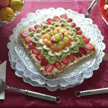 Velia Bed & Breakfast *