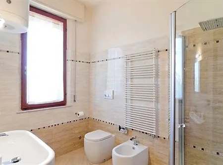 Velia Bed & Breakfast