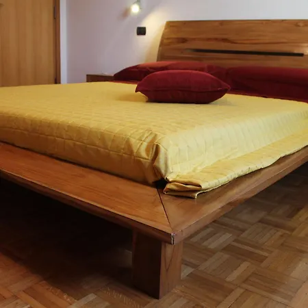 Velia Bed & Breakfast