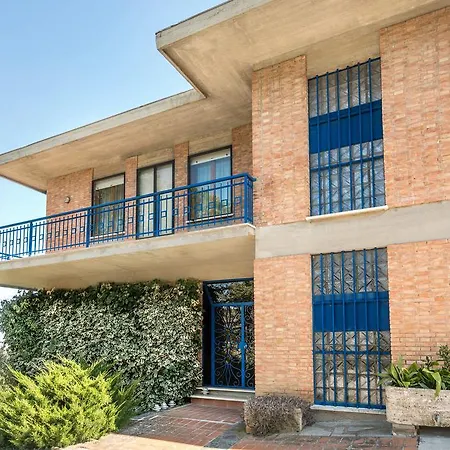 Velia Bed & Breakfast *